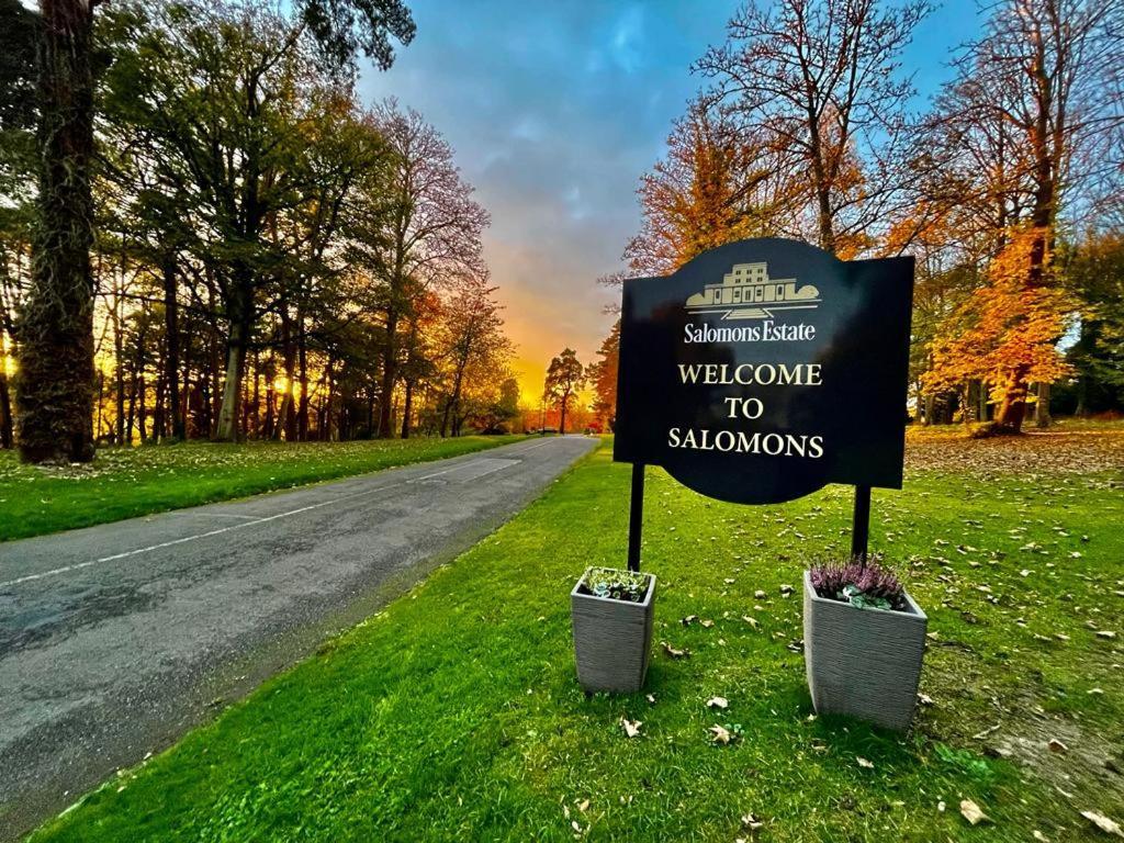 Accommodation At Salomons Estate Ройал-Танбридж-Уэльс Экстерьер фото